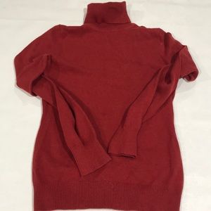 Eddie Bauer Women’s turtle neck sweater , size XS